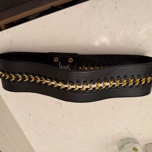 BCBG wide belt